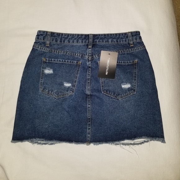 NWT PrettyLittletThing Destressed Denim Mini Skirt - Picture 5 of 5